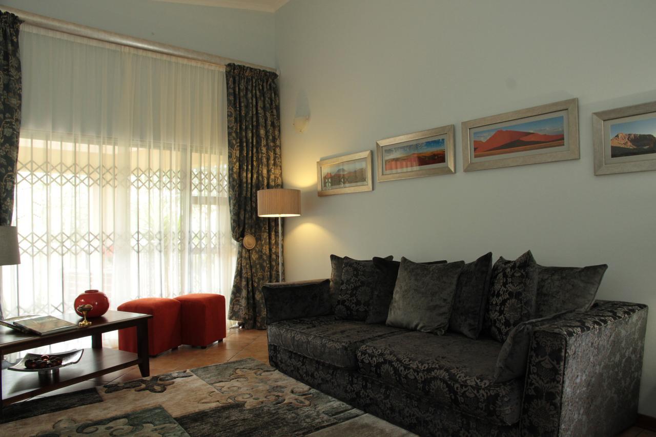 125 On Van Buuren Road Guest House Johannesburg Bilik gambar